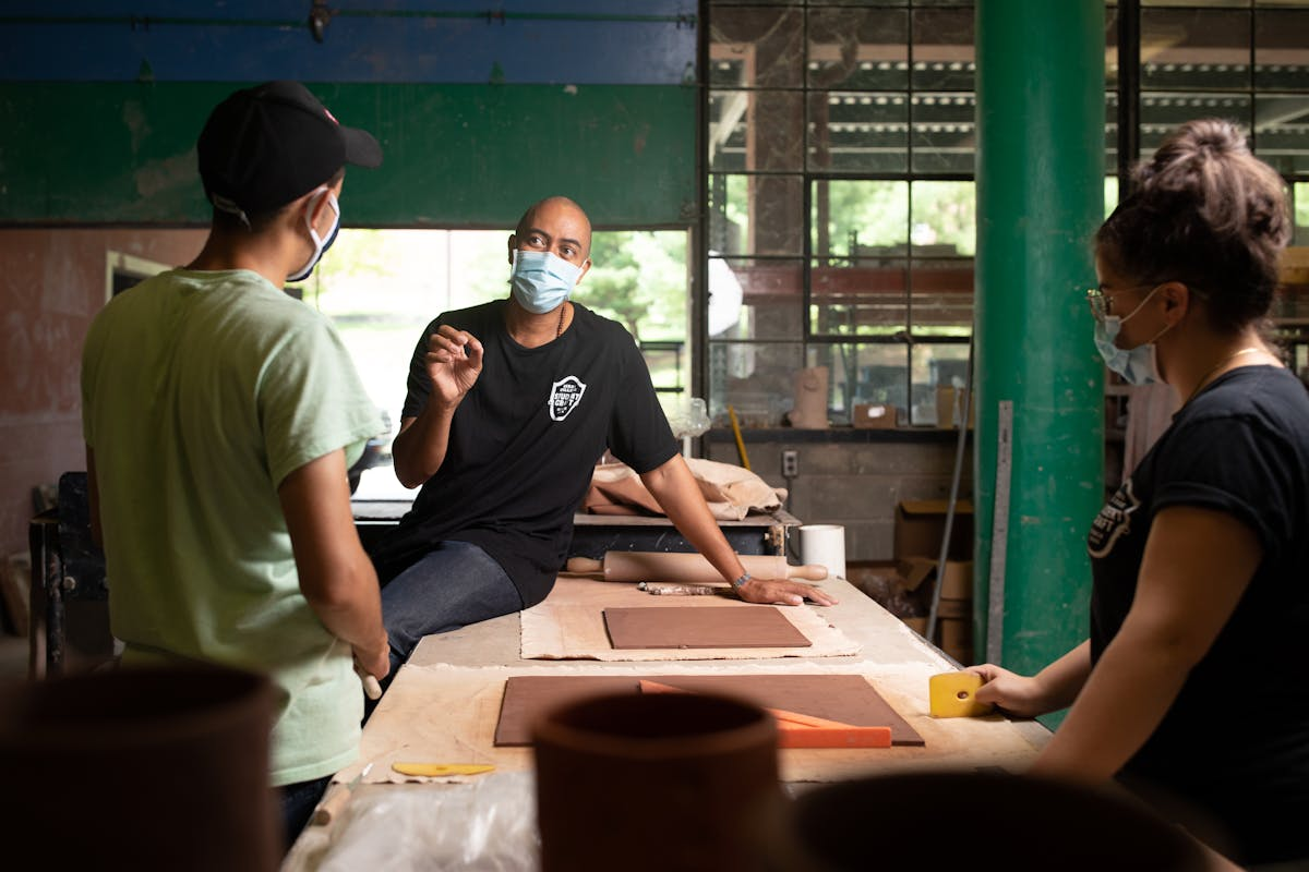 Stephen Burks with craft students